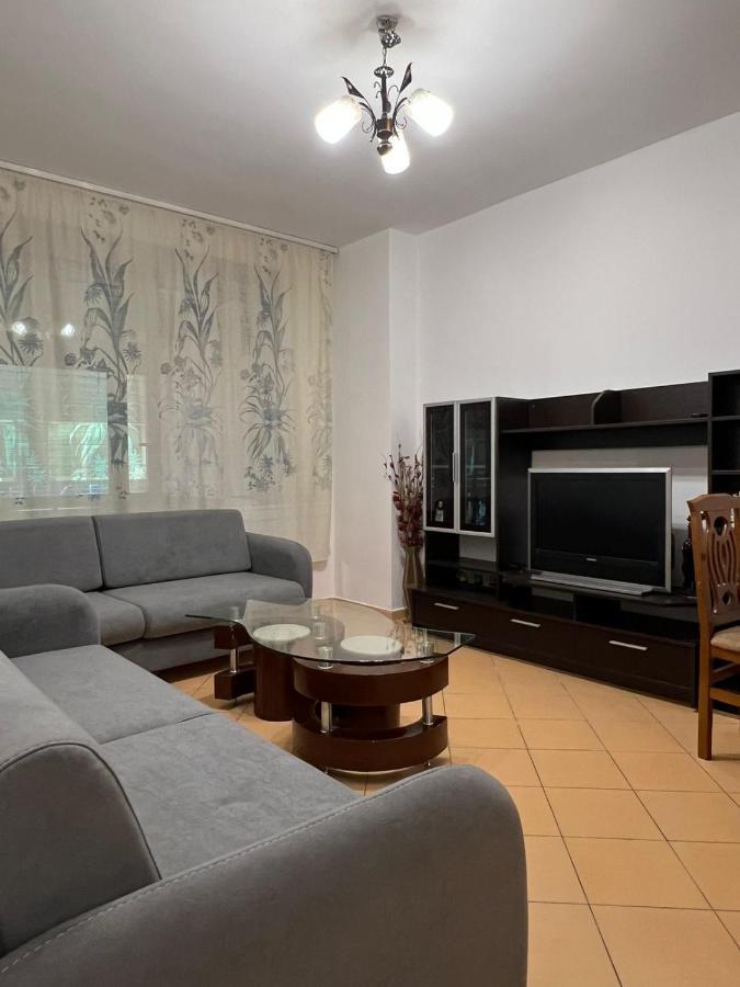 Leonard Apartment Tirana Bagian luar foto